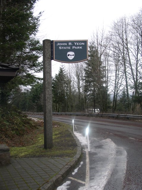 12.23.05 Elowah Falls 003 